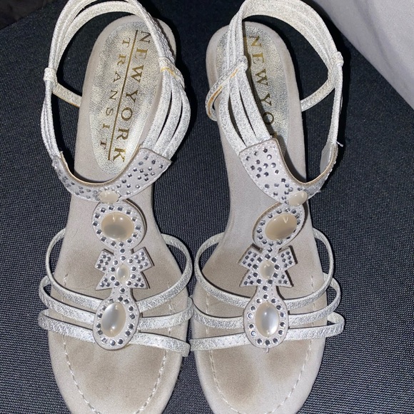 silver mini heels - Picture 1 of 2